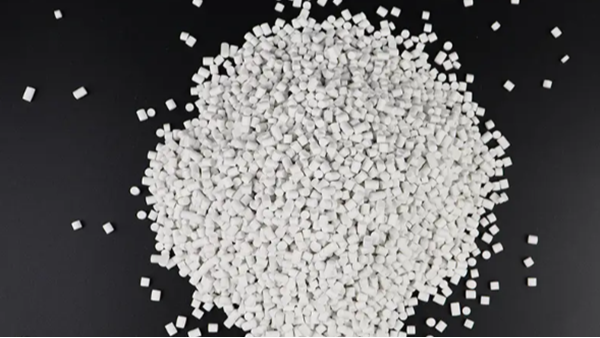 分析雷達物位計對塑料顆粒料倉的精確監測