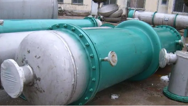 雷達液位計測量再沸器液位的分析