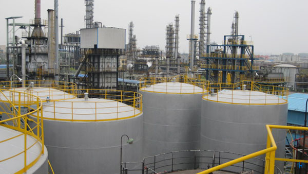 罐區改用雷達液位計