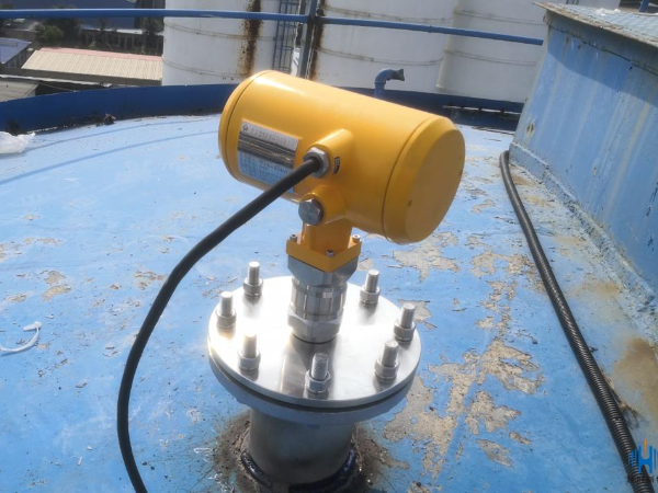 介紹一種雷達物位計接管口灰污自動反吹裝置