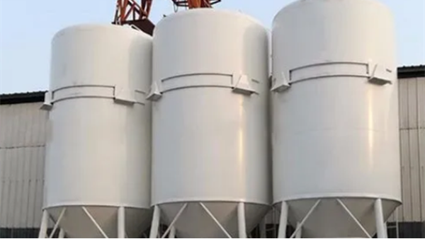 雷達料位計測量小型儲料倉料位