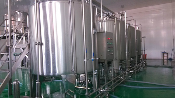 雷達液位計測量牛奶培養配料罐液位